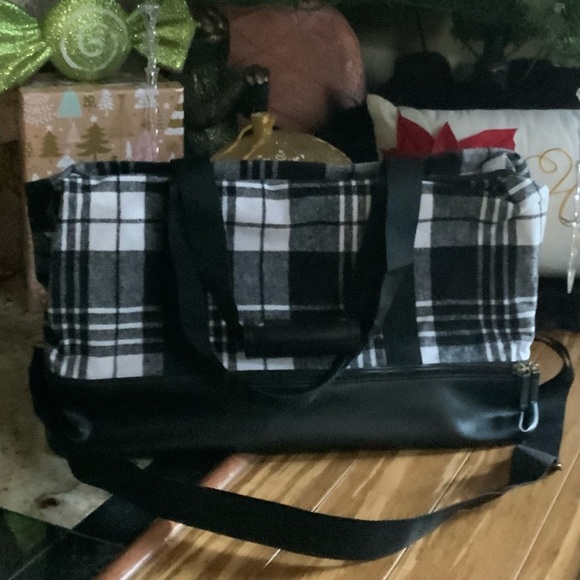 DSW black/white Plaid Weekender Bag - Picture 3 of 10